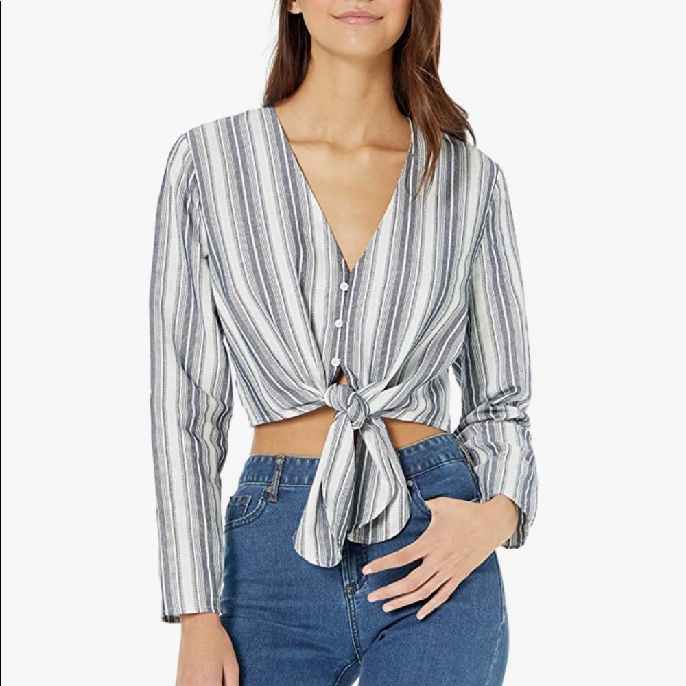 The Fifth Label Crop Long Sleeve Front Tie Top - Picture 2 of 10